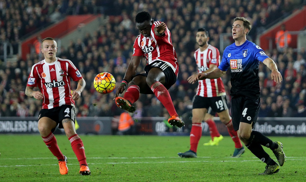 信任与他自 信任与他自